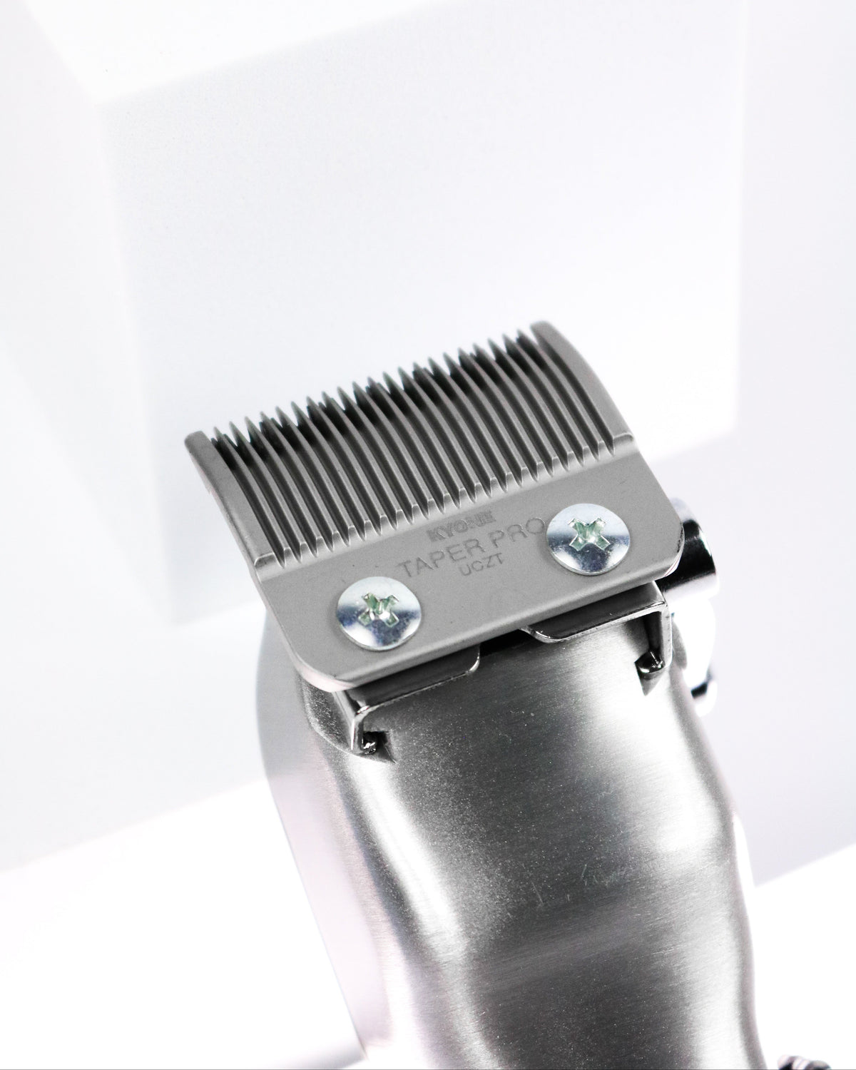 KYONE Ultima Iron Taper PRO blad detalj