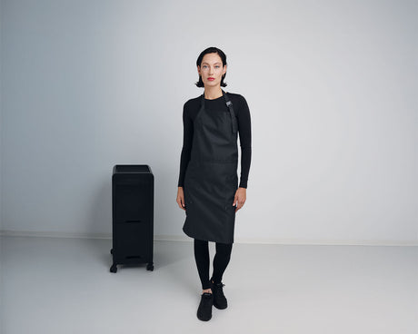 NANO Apron uni-svart forfra – Trend Design