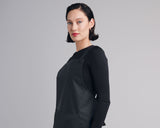 NANO Oversized svart på modell – Trend Design